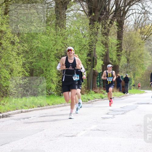 12.04.2026 - 45. Internationalen Wilhelmsburger Insellauf Yannick Fuchs http://msf.ph/oto/9502032 12.04.2026 12:43:11 Laufen 376, 4656 meine-sportfotos.de