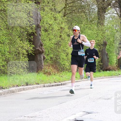 12.04.2026 - 45. Internationalen Wilhelmsburger Insellauf Yannick Fuchs http://msf.ph/oto/9502034 12.04.2026 12:43:12 Laufen 3750, 5556, 3, 4656 meine-sportfotos.de