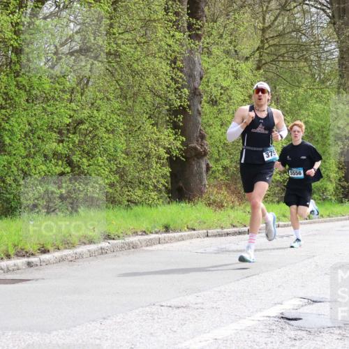 12.04.2026 - 45. Internationalen Wilhelmsburger Insellauf Yannick Fuchs http://msf.ph/oto/9502036 12.04.2026 12:43:12 Laufen 375, 5556, 4656 meine-sportfotos.de
