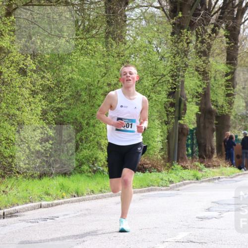 12.04.2026 - 45. Internationalen Wilhelmsburger Insellauf Yannick Fuchs http://msf.ph/oto/9502061 12.04.2026 12:43:25 Laufen 01 meine-sportfotos.de
