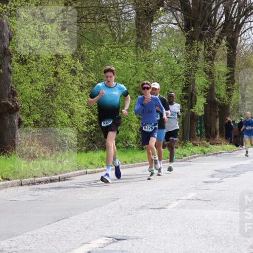 12.04.2026 - 45. Internationalen Wilhelmsburger Insellauf Yannick Fuchs http://msf.ph/oto/9502111 12.04.2026 12:43:48 Laufen 530, 5326, 853, 5364 meine-sportfotos.de