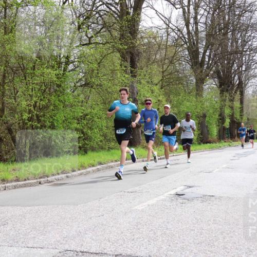 12.04.2026 - 45. Internationalen Wilhelmsburger Insellauf Yannick Fuchs http://msf.ph/oto/9502118 12.04.2026 12:43:50 Laufen 4110, 5853, 5307, 5326 meine-sportfotos.de