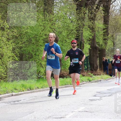 12.04.2026 - 45. Internationalen Wilhelmsburger Insellauf Yannick Fuchs http://msf.ph/oto/9502133 12.04.2026 12:43:54 Laufen 2787, 5364, 3903, 549 meine-sportfotos.de