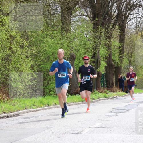 12.04.2026 - 45. Internationalen Wilhelmsburger Insellauf Yannick Fuchs http://msf.ph/oto/9502135 12.04.2026 12:43:54 Laufen 2787, 5364, 3903, 5493 meine-sportfotos.de