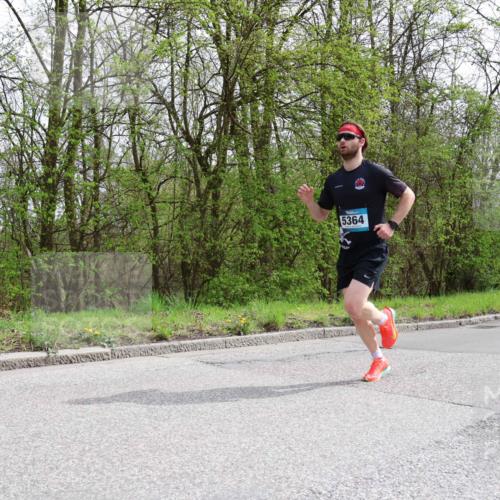 12.04.2026 - 45. Internationalen Wilhelmsburger Insellauf Yannick Fuchs http://msf.ph/oto/9502153 12.04.2026 12:43:58 Laufen 5364 meine-sportfotos.de