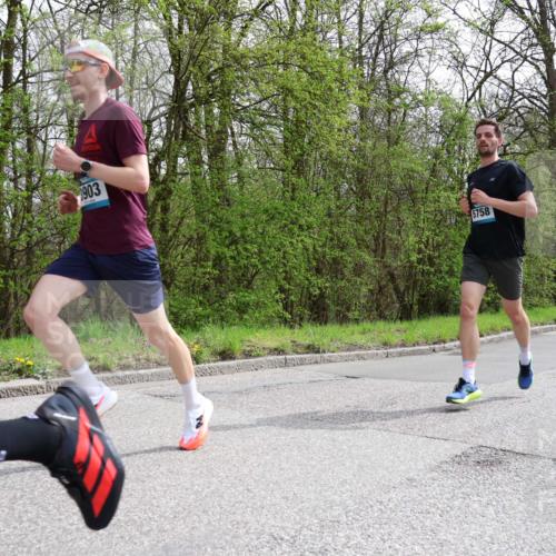 12.04.2026 - 45. Internationalen Wilhelmsburger Insellauf Yannick Fuchs http://msf.ph/oto/9502171 12.04.2026 12:44:02 Laufen 1903, 5758 meine-sportfotos.de