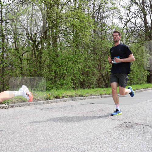 12.04.2026 - 45. Internationalen Wilhelmsburger Insellauf Yannick Fuchs http://msf.ph/oto/9502172 12.04.2026 12:44:02 Laufen  meine-sportfotos.de