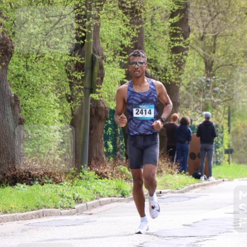 12.04.2026 - 45. Internationalen Wilhelmsburger Insellauf Yannick Fuchs http://msf.ph/oto/9502185 12.04.2026 12:44:06 Laufen 2414 meine-sportfotos.de