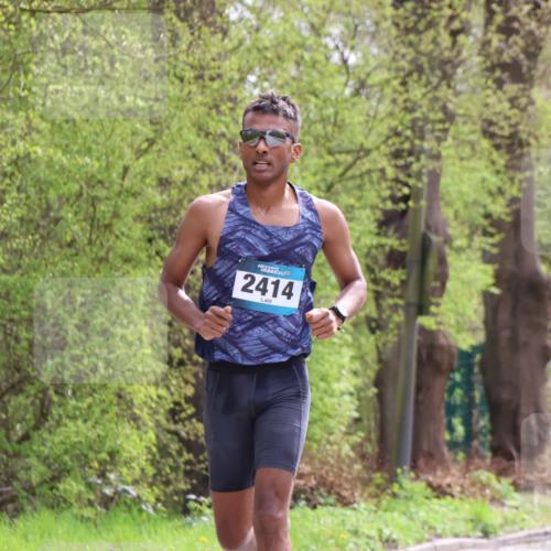 12.04.2026 - 45. Internationalen Wilhelmsburger Insellauf Yannick Fuchs http://msf.ph/oto/9502192 12.04.2026 12:44:08 Laufen 45, 2414 meine-sportfotos.de