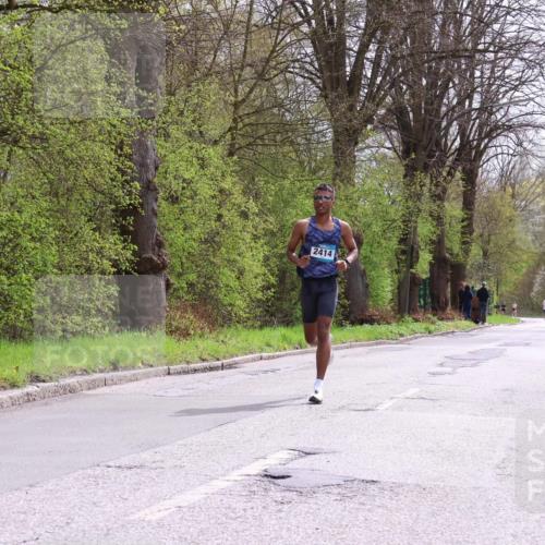 12.04.2026 - 45. Internationalen Wilhelmsburger Insellauf Yannick Fuchs http://msf.ph/oto/9502194 12.04.2026 12:44:08 Laufen 2414 meine-sportfotos.de