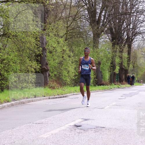 12.04.2026 - 45. Internationalen Wilhelmsburger Insellauf Yannick Fuchs http://msf.ph/oto/9502195 12.04.2026 12:44:09 Laufen 2414 meine-sportfotos.de