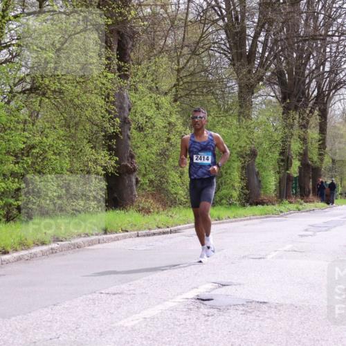 12.04.2026 - 45. Internationalen Wilhelmsburger Insellauf Yannick Fuchs http://msf.ph/oto/9502197 12.04.2026 12:44:09 Laufen 2414 meine-sportfotos.de