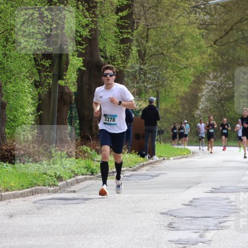 12.04.2026 - 45. Internationalen Wilhelmsburger Insellauf Yannick Fuchs http://msf.ph/oto/9502230 12.04.2026 12:44:29 Laufen 2378, 3635 meine-sportfotos.de