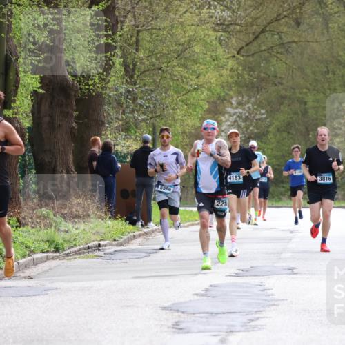 12.04.2026 - 45. Internationalen Wilhelmsburger Insellauf Yannick Fuchs http://msf.ph/oto/9502277 12.04.2026 12:44:47 Laufen 5711, 5566, 2218, 5146, 4183, 3816 meine-sportfotos.de