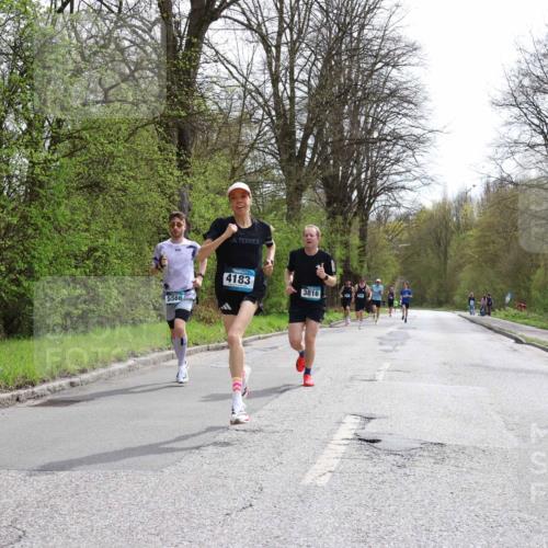 12.04.2026 - 45. Internationalen Wilhelmsburger Insellauf Yannick Fuchs http://msf.ph/oto/9502319 12.04.2026 12:44:55 Laufen 5566, 4183, 3816 meine-sportfotos.de