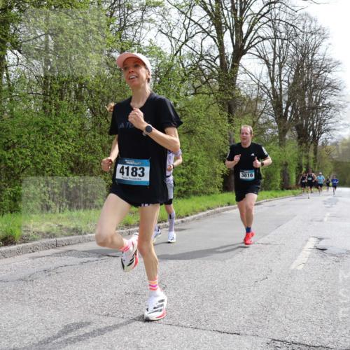 12.04.2026 - 45. Internationalen Wilhelmsburger Insellauf Yannick Fuchs http://msf.ph/oto/9502325 12.04.2026 12:44:56 Laufen 4183, 3816 meine-sportfotos.de