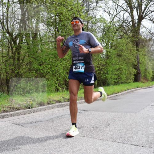 12.04.2026 - 45. Internationalen Wilhelmsburger Insellauf Yannick Fuchs http://msf.ph/oto/9502500 12.04.2026 12:45:38 Laufen 4037 meine-sportfotos.de