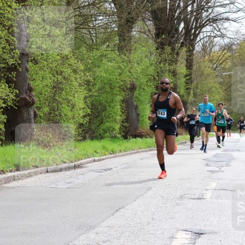 12.04.2026 - 45. Internationalen Wilhelmsburger Insellauf Yannick Fuchs http://msf.ph/oto/9502525 12.04.2026 12:45:50 Laufen 5743, 4472, 3000 meine-sportfotos.de