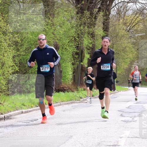 12.04.2026 - 45. Internationalen Wilhelmsburger Insellauf Yannick Fuchs http://msf.ph/oto/9502595 12.04.2026 12:46:06 Laufen 3177, 5825, 2235, 2820 meine-sportfotos.de