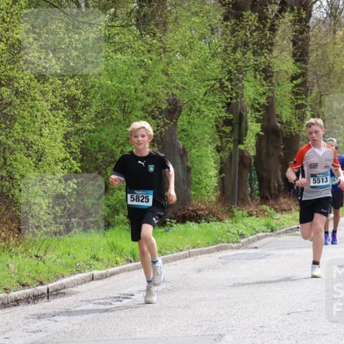 12.04.2026 - 45. Internationalen Wilhelmsburger Insellauf Yannick Fuchs http://msf.ph/oto/9502612 12.04.2026 12:46:10 Laufen 5825, 5513, 20 meine-sportfotos.de