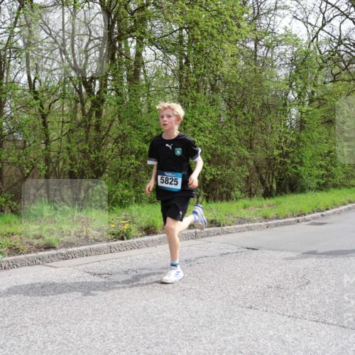 12.04.2026 - 45. Internationalen Wilhelmsburger Insellauf Yannick Fuchs http://msf.ph/oto/9502627 12.04.2026 12:46:14 Laufen 5825, 5513 meine-sportfotos.de