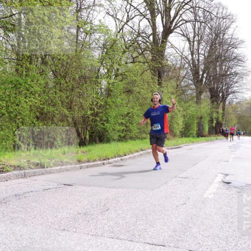 12.04.2026 - 45. Internationalen Wilhelmsburger Insellauf Yannick Fuchs http://msf.ph/oto/9502643 12.04.2026 12:46:17 Laufen 2820 meine-sportfotos.de