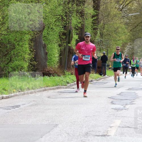 12.04.2026 - 45. Internationalen Wilhelmsburger Insellauf Yannick Fuchs http://msf.ph/oto/9502655 12.04.2026 12:46:21 Laufen 29, 5860, 3982 meine-sportfotos.de