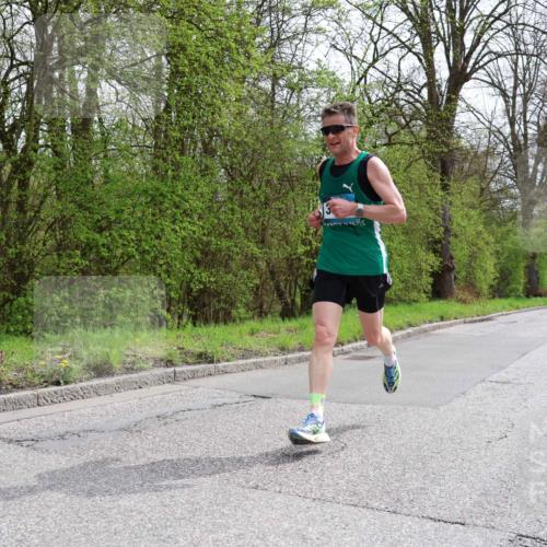 12.04.2026 - 45. Internationalen Wilhelmsburger Insellauf Yannick Fuchs http://msf.ph/oto/9502694 12.04.2026 12:46:30 Laufen  meine-sportfotos.de