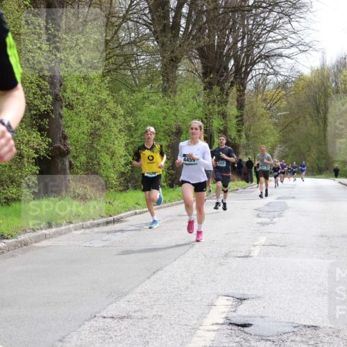 12.04.2026 - 45. Internationalen Wilhelmsburger Insellauf Yannick Fuchs http://msf.ph/oto/9502799 12.04.2026 12:46:57 Laufen 04, 0, 4529, 4459, 5255 meine-sportfotos.de
