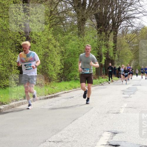 12.04.2026 - 45. Internationalen Wilhelmsburger Insellauf Yannick Fuchs http://msf.ph/oto/9502820 12.04.2026 12:47:03 Laufen 5479, 5857 meine-sportfotos.de