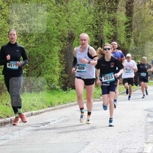 12.04.2026 - 45. Internationalen Wilhelmsburger Insellauf Yannick Fuchs http://msf.ph/oto/9502844 12.04.2026 12:47:09 Laufen 4571, 4609, 2033, 2344, 4545, 5361, 4728 meine-sportfotos.de