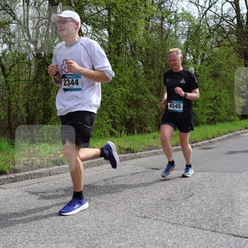 12.04.2026 - 45. Internationalen Wilhelmsburger Insellauf Yannick Fuchs http://msf.ph/oto/9502882 12.04.2026 12:47:18 Laufen 2344, 4545, 4728 meine-sportfotos.de