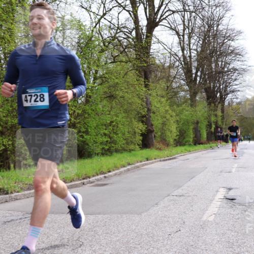 12.04.2026 - 45. Internationalen Wilhelmsburger Insellauf Yannick Fuchs http://msf.ph/oto/9502889 12.04.2026 12:47:19 Laufen 4728 meine-sportfotos.de