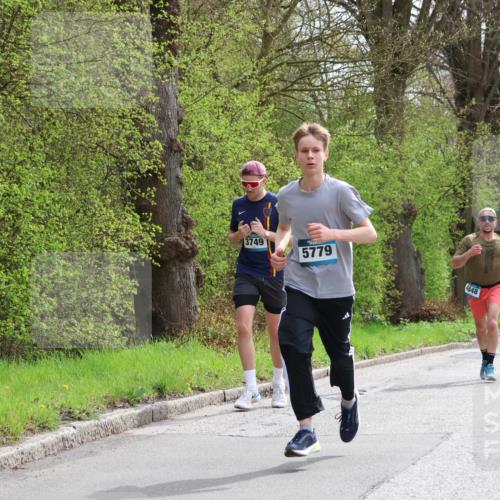 12.04.2026 - 45. Internationalen Wilhelmsburger Insellauf Yannick Fuchs http://msf.ph/oto/9502914 12.04.2026 12:47:27 Laufen 3749, 5779, 4848 meine-sportfotos.de