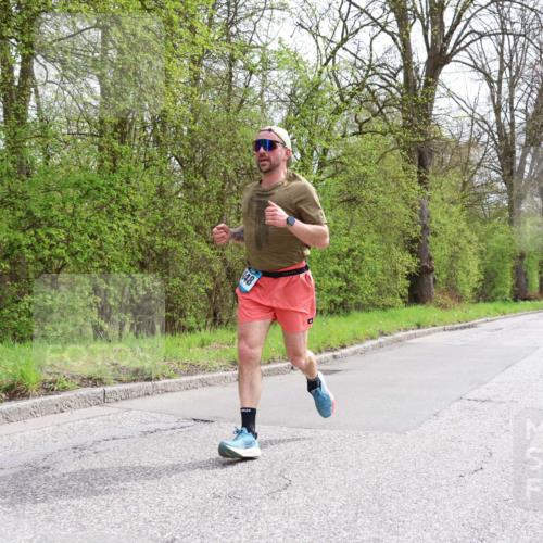 12.04.2026 - 45. Internationalen Wilhelmsburger Insellauf Yannick Fuchs http://msf.ph/oto/9502935 12.04.2026 12:47:31 Laufen 48 meine-sportfotos.de
