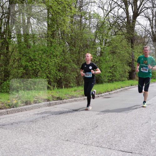 12.04.2026 - 45. Internationalen Wilhelmsburger Insellauf Yannick Fuchs http://msf.ph/oto/9502952 12.04.2026 12:47:39 Laufen 5621, 2896 meine-sportfotos.de