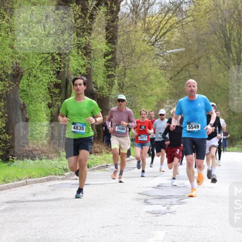 12.04.2026 - 45. Internationalen Wilhelmsburger Insellauf Yannick Fuchs http://msf.ph/oto/9502992 12.04.2026 12:47:49 Laufen 5549, 4835, 3600, 3973 meine-sportfotos.de