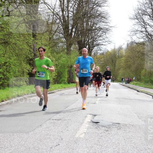 12.04.2026 - 45. Internationalen Wilhelmsburger Insellauf Yannick Fuchs http://msf.ph/oto/9503006 12.04.2026 12:47:52 Laufen 5549, 4835 meine-sportfotos.de