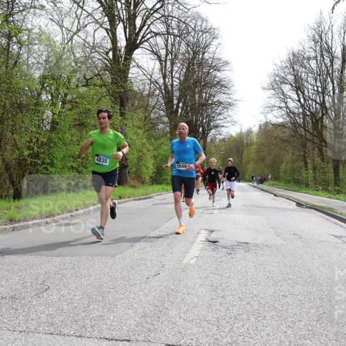 12.04.2026 - 45. Internationalen Wilhelmsburger Insellauf Yannick Fuchs http://msf.ph/oto/9503009 12.04.2026 12:47:52 Laufen 4835, 5549 meine-sportfotos.de