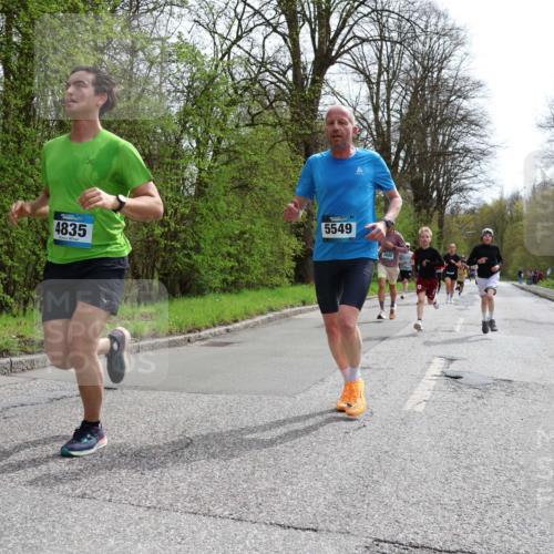 12.04.2026 - 45. Internationalen Wilhelmsburger Insellauf Yannick Fuchs http://msf.ph/oto/9503014 12.04.2026 12:47:53 Laufen 4835, 5549 meine-sportfotos.de