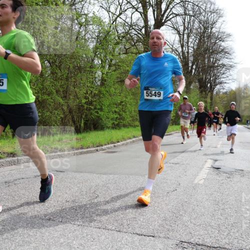 12.04.2026 - 45. Internationalen Wilhelmsburger Insellauf Yannick Fuchs http://msf.ph/oto/9503015 12.04.2026 12:47:53 Laufen 835, 5549, 3600 meine-sportfotos.de