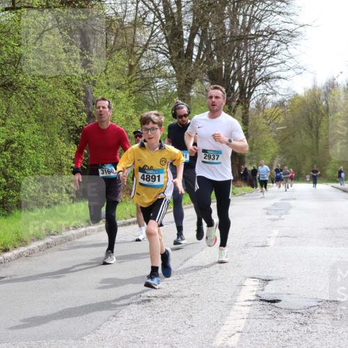 12.04.2026 - 45. Internationalen Wilhelmsburger Insellauf Yannick Fuchs http://msf.ph/oto/9503040 12.04.2026 12:47:59 Laufen 3160, 4891, 1, 2937 meine-sportfotos.de