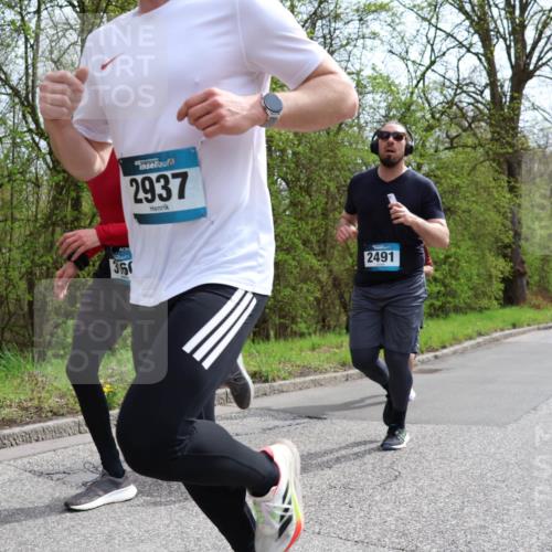 12.04.2026 - 45. Internationalen Wilhelmsburger Insellauf Yannick Fuchs http://msf.ph/oto/9503050 12.04.2026 12:48:01 Laufen 3160, 2937, 2491 meine-sportfotos.de