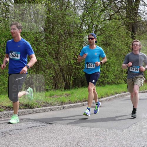 12.04.2026 - 45. Internationalen Wilhelmsburger Insellauf Yannick Fuchs http://msf.ph/oto/9503080 12.04.2026 12:48:13 Laufen 2624, 5801, 5736, 3985 meine-sportfotos.de