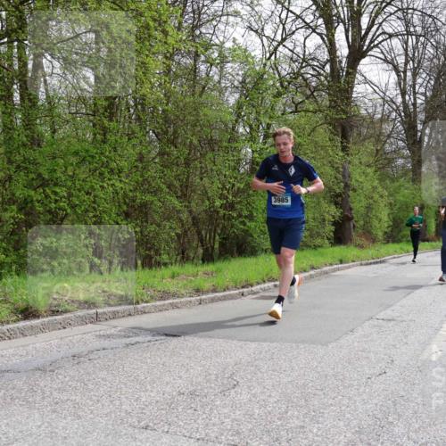 12.04.2026 - 45. Internationalen Wilhelmsburger Insellauf Yannick Fuchs http://msf.ph/oto/9503088 12.04.2026 12:48:15 Laufen 3985, 4879 meine-sportfotos.de