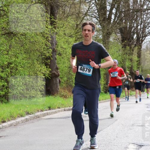 12.04.2026 - 45. Internationalen Wilhelmsburger Insellauf Yannick Fuchs http://msf.ph/oto/9503092 12.04.2026 12:48:17 Laufen 4879, 3921, 1247 meine-sportfotos.de