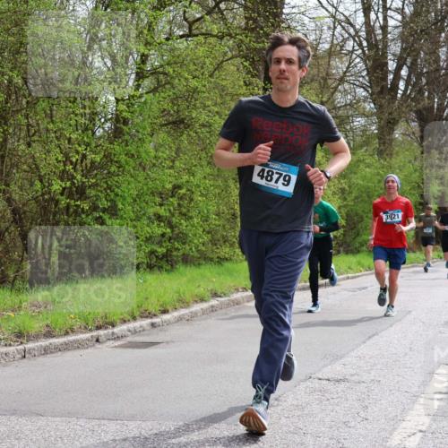 12.04.2026 - 45. Internationalen Wilhelmsburger Insellauf Yannick Fuchs http://msf.ph/oto/9503095 12.04.2026 12:48:17 Laufen 4879, 3921 meine-sportfotos.de