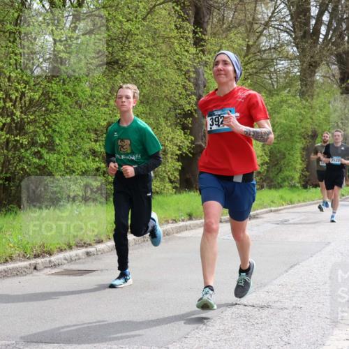 12.04.2026 - 45. Internationalen Wilhelmsburger Insellauf Yannick Fuchs http://msf.ph/oto/9503101 12.04.2026 12:48:18 Laufen 392, 3520 meine-sportfotos.de