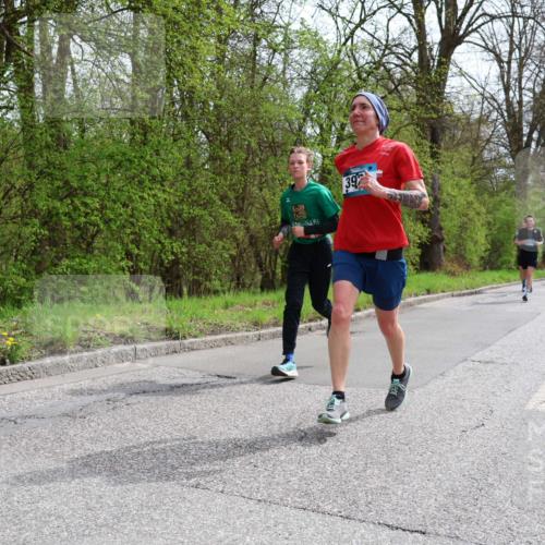 12.04.2026 - 45. Internationalen Wilhelmsburger Insellauf Yannick Fuchs http://msf.ph/oto/9503105 12.04.2026 12:48:19 Laufen 392 meine-sportfotos.de