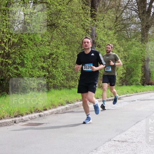 12.04.2026 - 45. Internationalen Wilhelmsburger Insellauf Yannick Fuchs http://msf.ph/oto/9503113 12.04.2026 12:48:21 Laufen 3520, 3287, 5696 meine-sportfotos.de